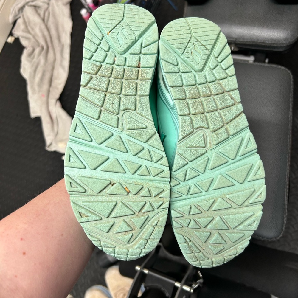 Skechers UNO - Stand on Air Women's Light Green Sneakers - Picture 9 of 9